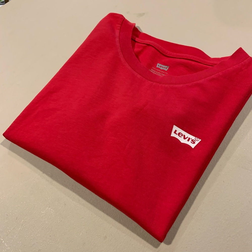 Levi’s Top Women’s